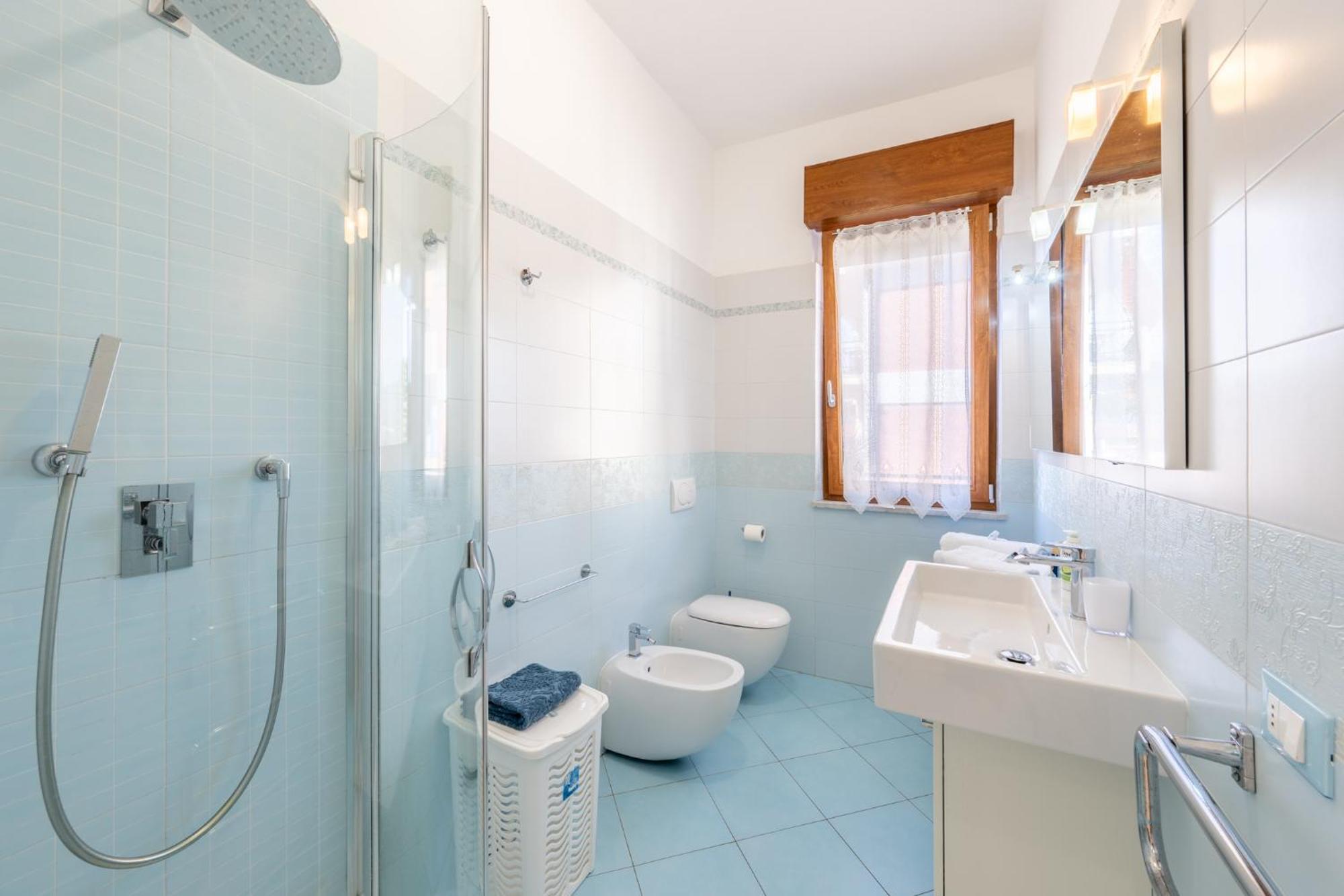 New Luxury 2Bdr Terrace, Views, Ac Apartman Marina di Carrara Kültér fotó