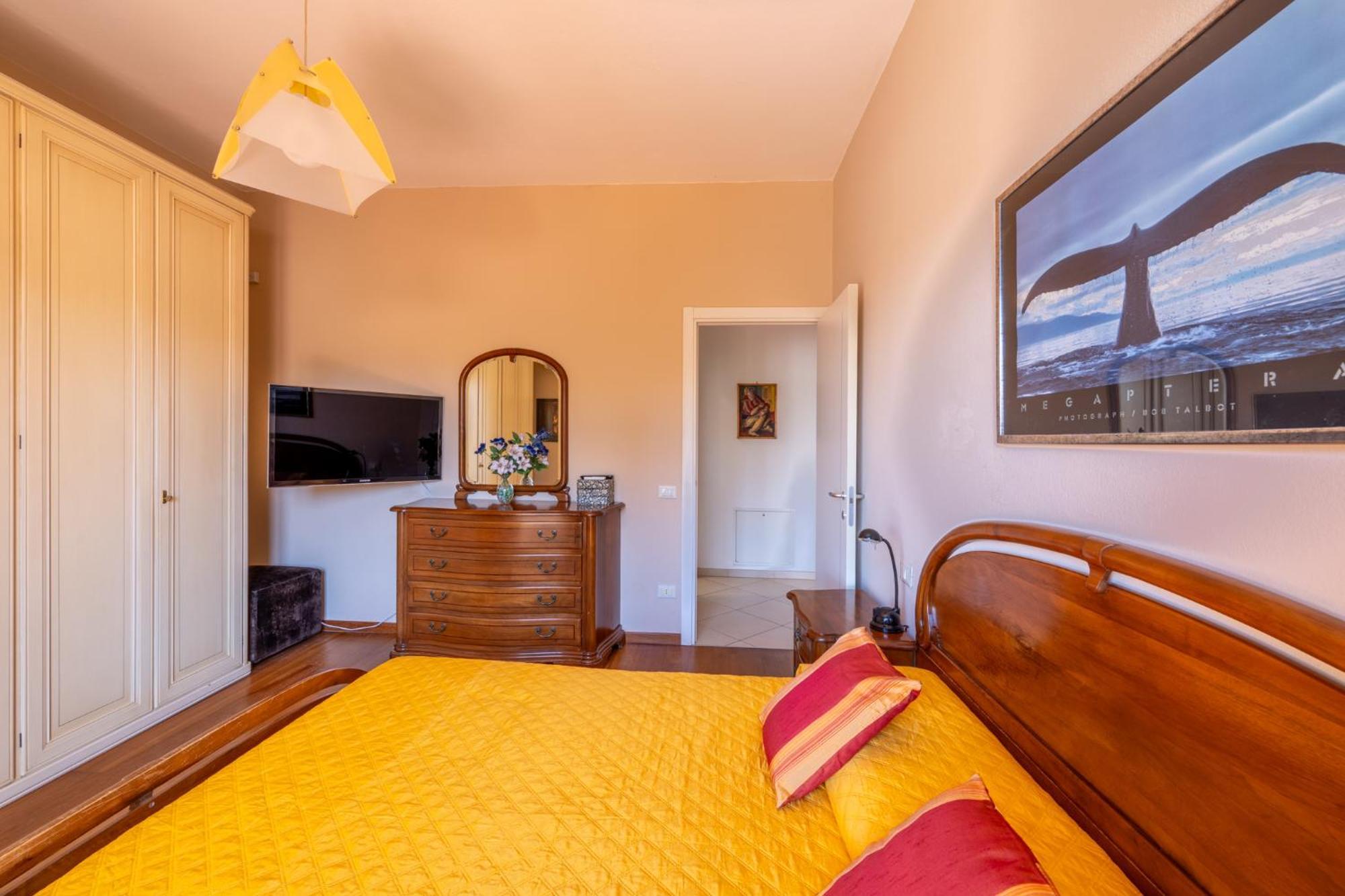 New Luxury 2Bdr Terrace, Views, Ac Apartman Marina di Carrara Kültér fotó